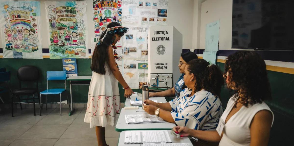 Elecciones en Brasil: Se cuentan los votos tras el cierre de los colegios electorales