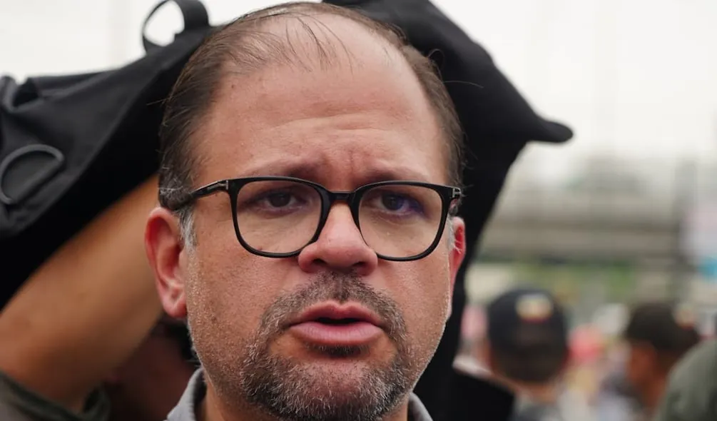 “Son personas que tienen que estar presas”: ministro del Interior espera decisión sobre 10 detenidos en presunto centro de extorsiones en Quito
