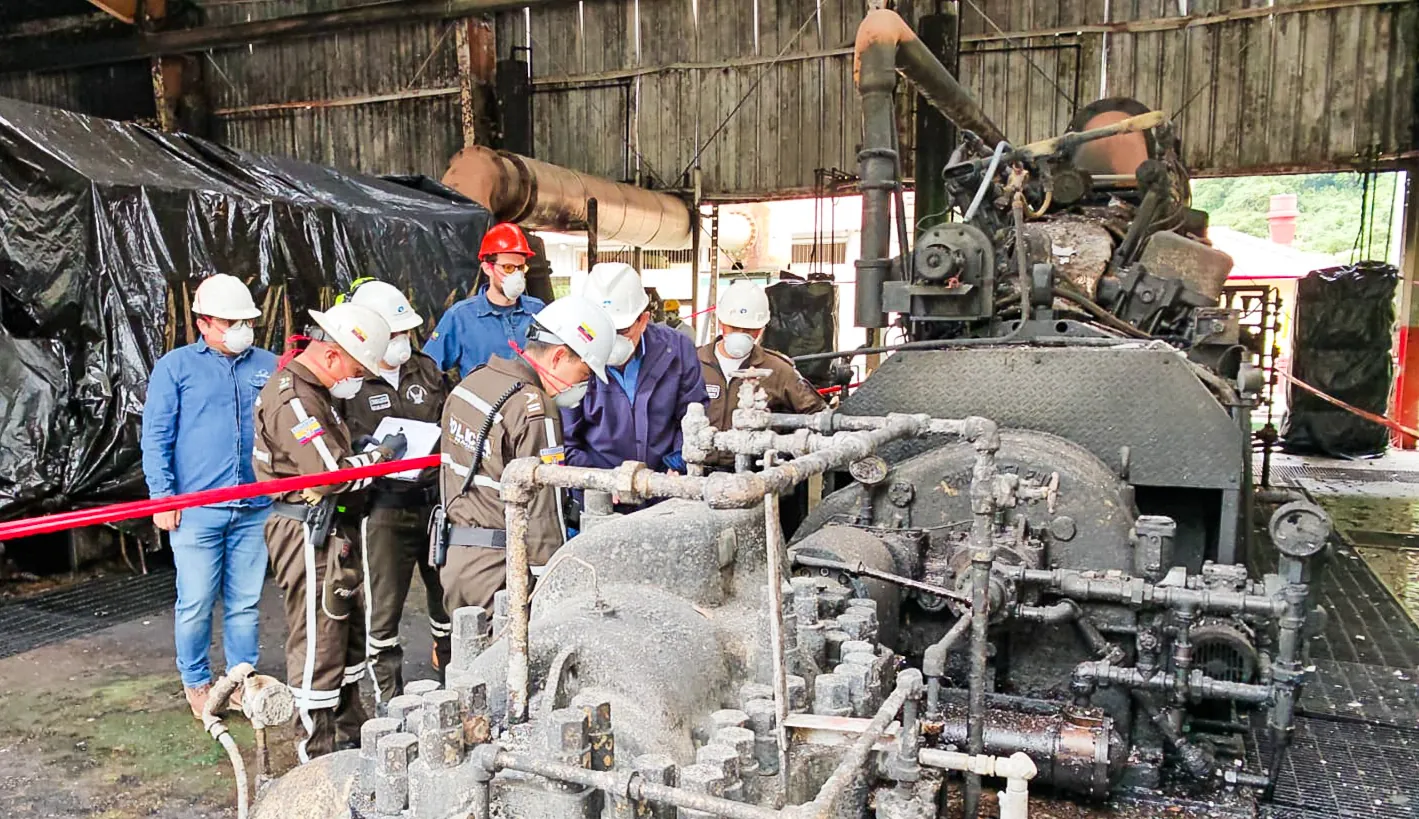Petroecuador prevé reanudar el bombeo del SOTE en seis días tras incendio en Baeza