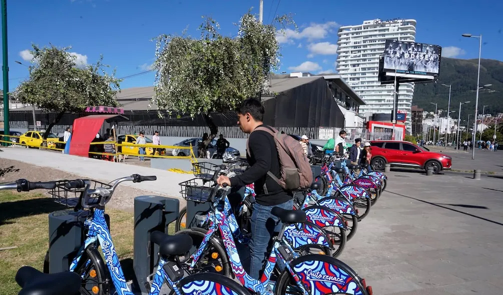 QuitoBici entró en movimiento en la capital con 25 estaciones y 250 bicicletas