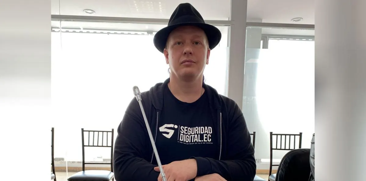 Ola Bini asegura que fue deportado de Ecuador tras ser retenido en Quito