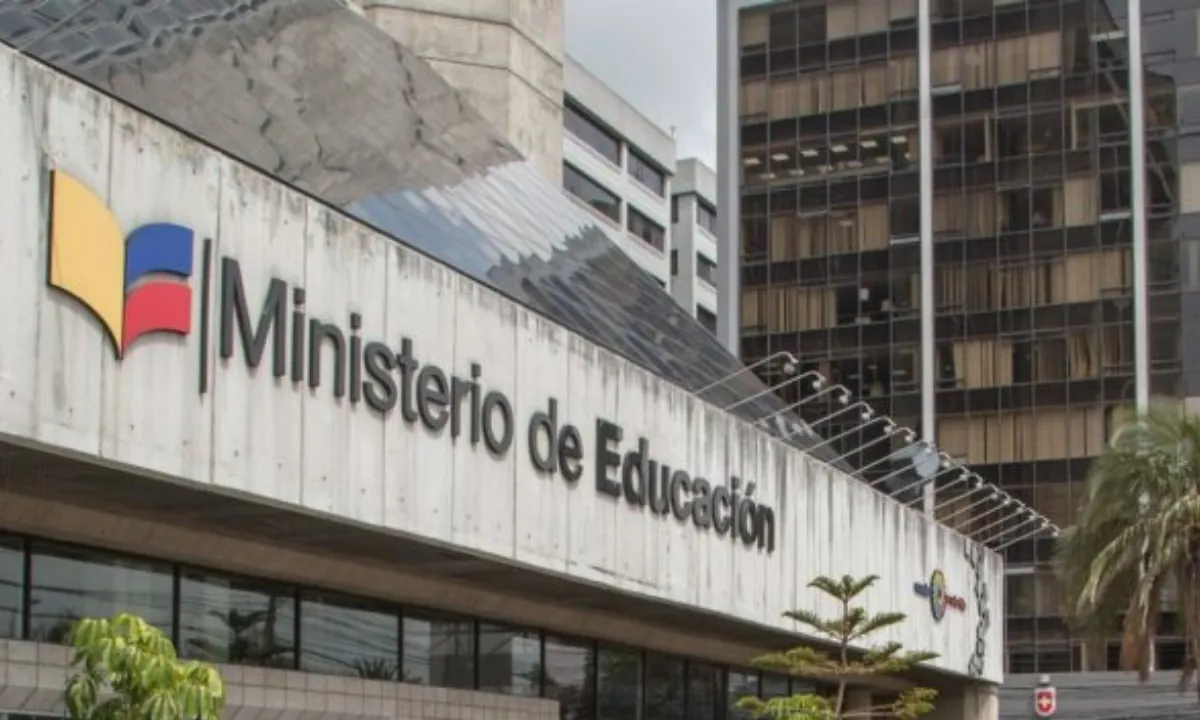Autoridades revelan cómo operaba la supuesta red de tráfico de influencias en el Ministerio de Educación