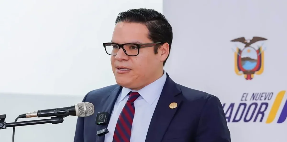 Alerta ciudadana activó investigación por presunta corrupción en Educación, según Neira