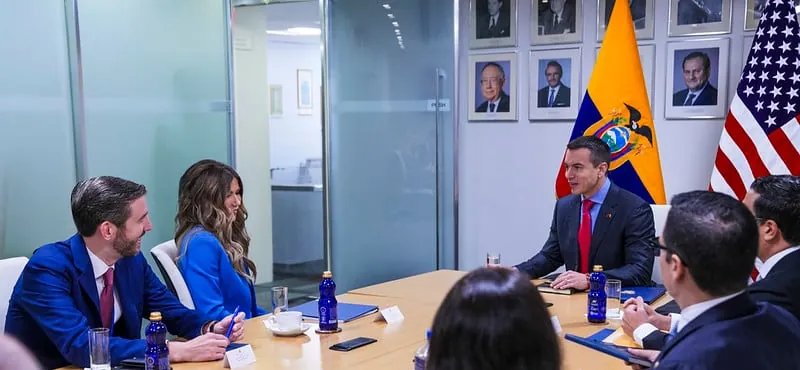 Daniel Noboa se reúne con Kristi Noem dentro de su agenda en Estados Unidos