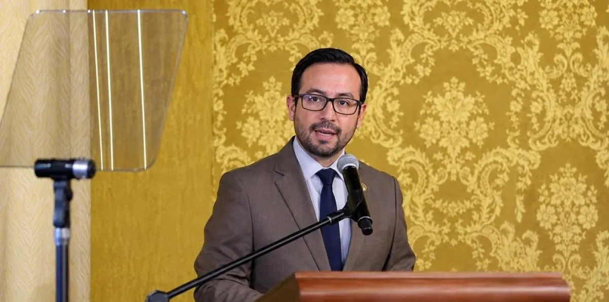 Aldrin Gómez, actual secretario de la Presidencia, es el nuevo delegado de Daniel Noboa ante el Sercop