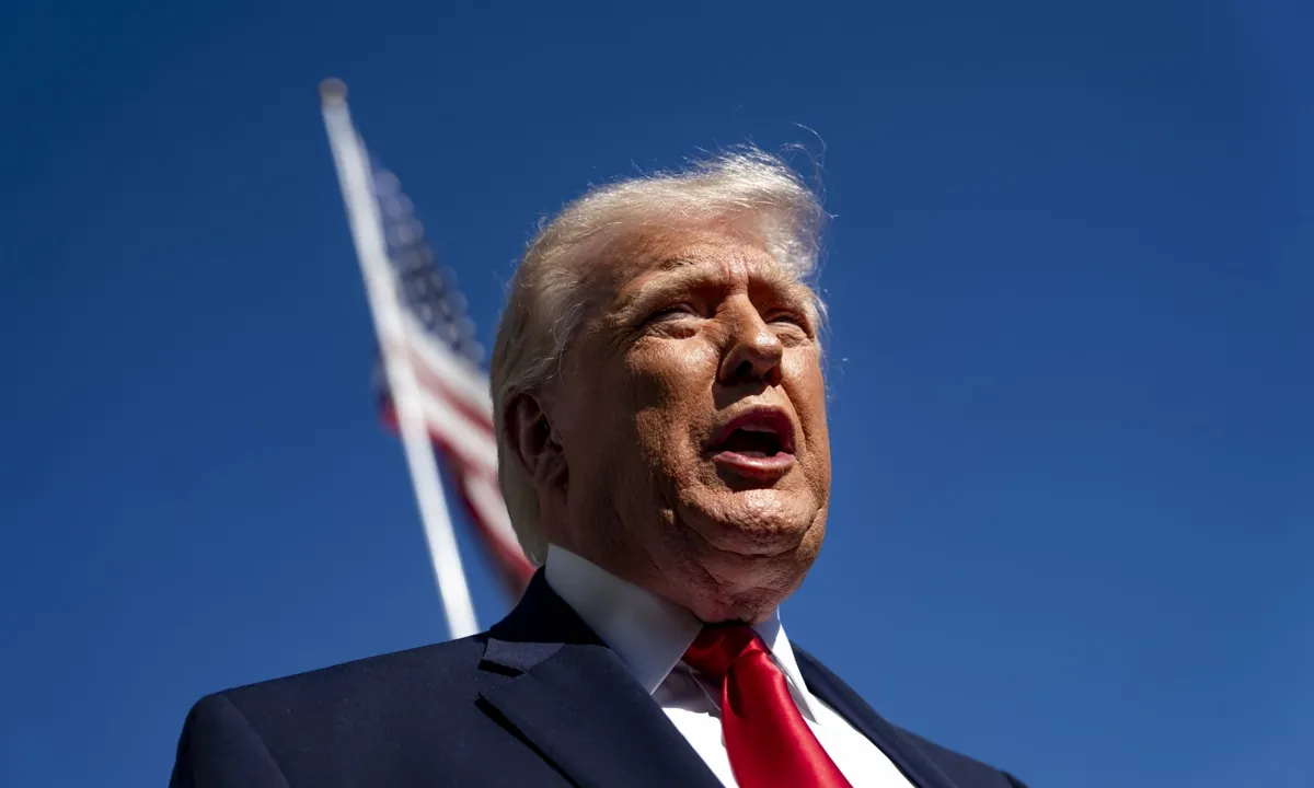 Trump dice que la IA no necesita más control mientras él sea presidente