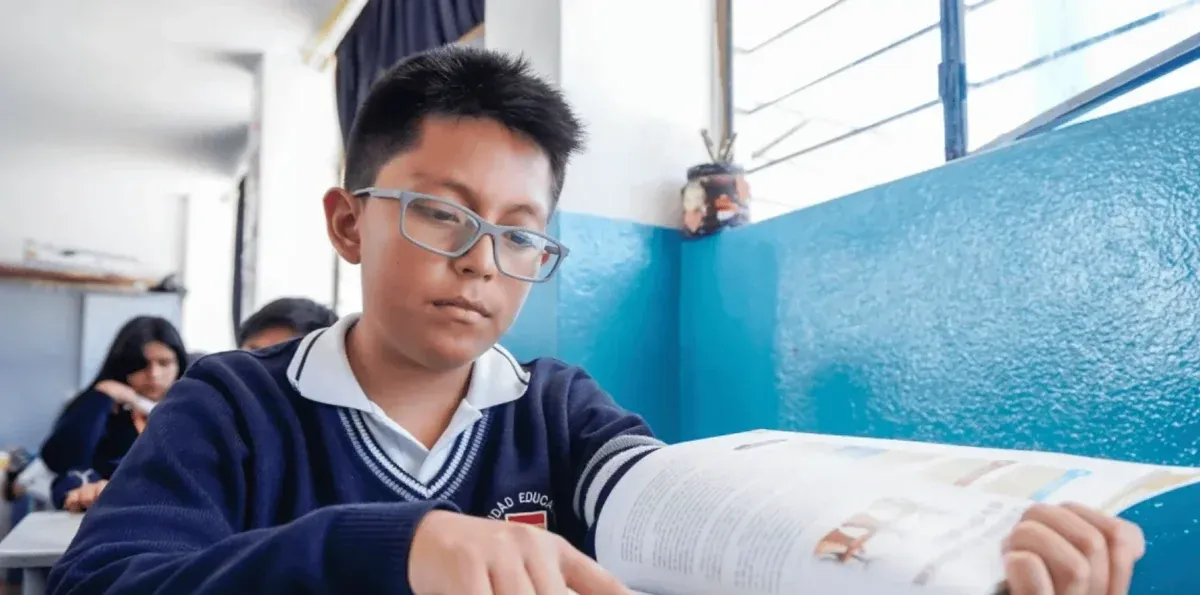 Ecuador debajo del promedio en PISA 2025: solo 2 de cada 10 estudiantes logran nivel mínimo