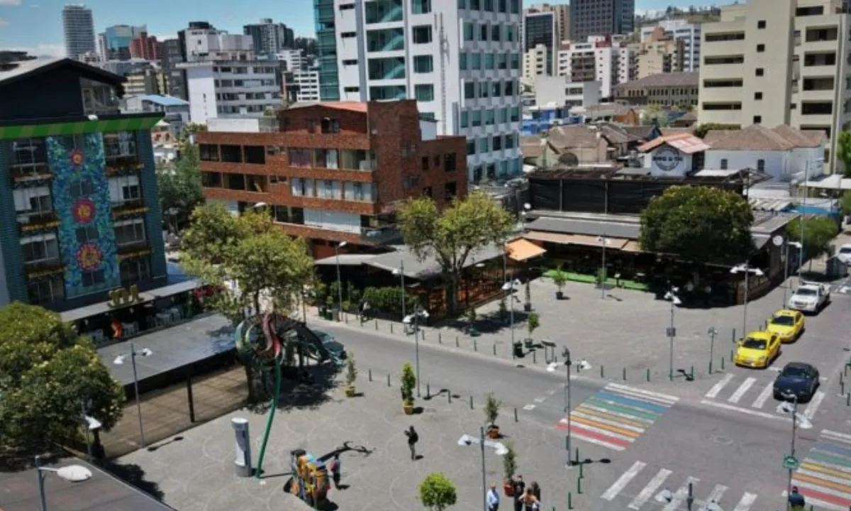 Tres extranjeros detenidos con droga, armas y una granada en La Mariscal