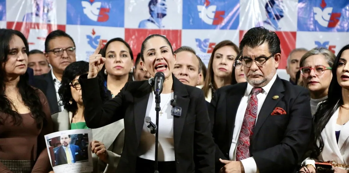 Luisa González tras decisión del TCE: "Noboa sabe que solo con fraude puede ganarme"