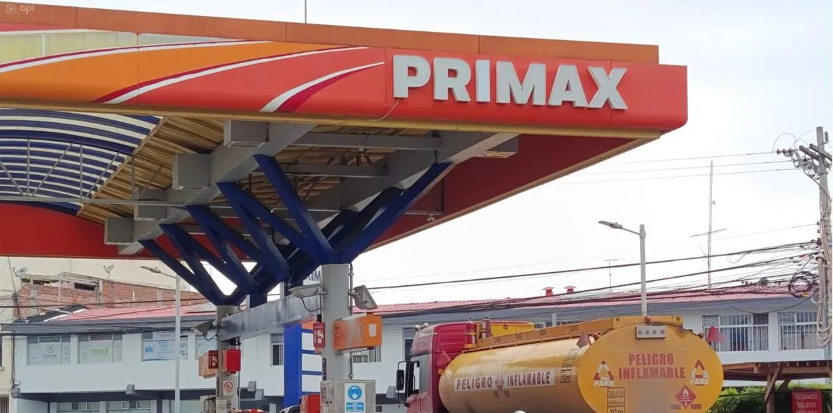 El Presidente Noboa anuncia una nueva reducción en el precio del diésel y las gasolinas Extra y Ecopaís para agosto de 2026