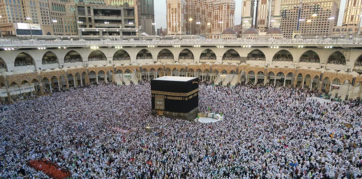 Arabia Saudita denuncia que los rebeldes hutíes atacaron La Meca, la ciudad más santa del islam, con un dron