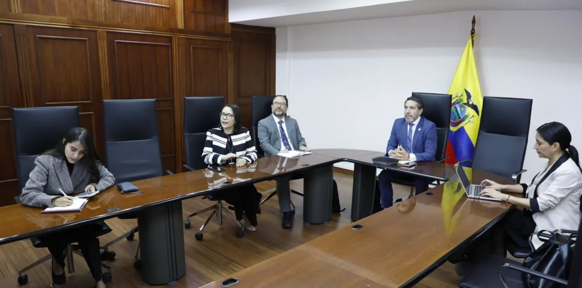 Ecuador y Andorra evalúan un programa de migración circular para trabajadores ecuatorianos
