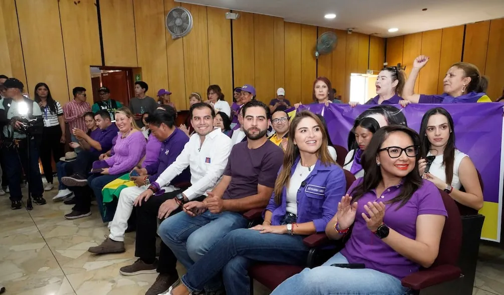 ADN inscribió candidaturas en Pichincha: Harold Burbano irá por la Alcaldía de Quito y Giovanna Ubidia por la Prefectura