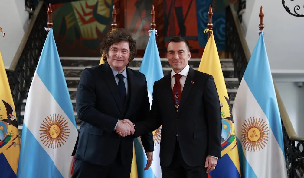 Javier Milei ya se encuentra en Carondelet para reunirse con Daniel Noboa y firmar acuerdos bilaterales