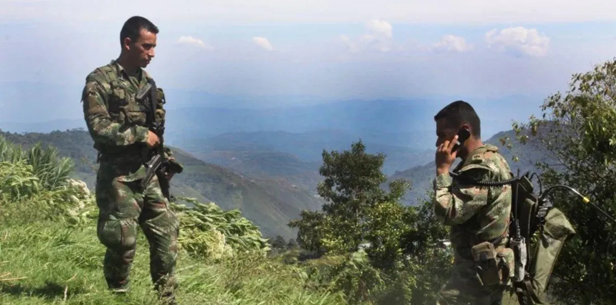 Atacan con drones y disparos alcaldía del municipio de Rioblanco, en el centro de Colombia