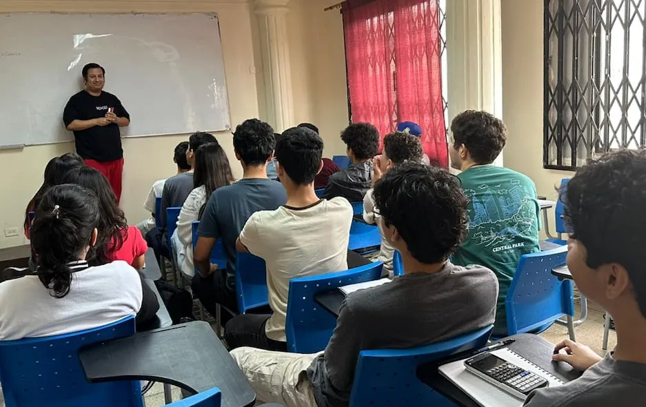 ‘Los resultados de la prueba PISA reflejan un proceso de formación de cerca de 10 años’: Ministra de Educación anuncia plan de fortalecimiento de aprendizajes en Ecuador