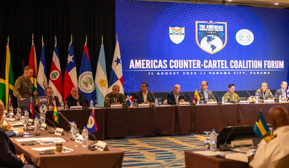 Ministros del Interior y Defensa de Ecuador participan en foro de la Coalición contra los Carteles de las Américas en Panamá