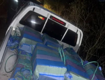 Decomisan 1,6 toneladas de cocaína en Manta durante el tercer día de toque de queda