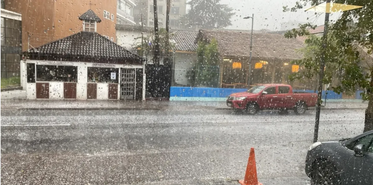 ¿Este jueves va a volver a granizar en Quito?