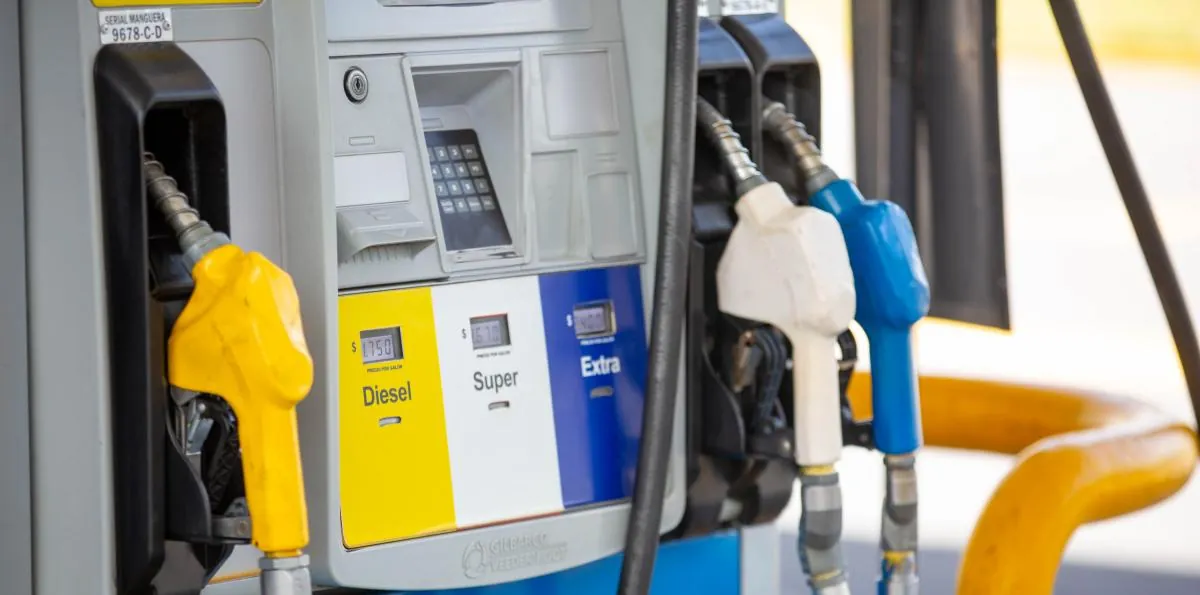 Este es el nuevo precio referencial de la gasolina Súper en Ecuador desde el 12 de octubre de 2026