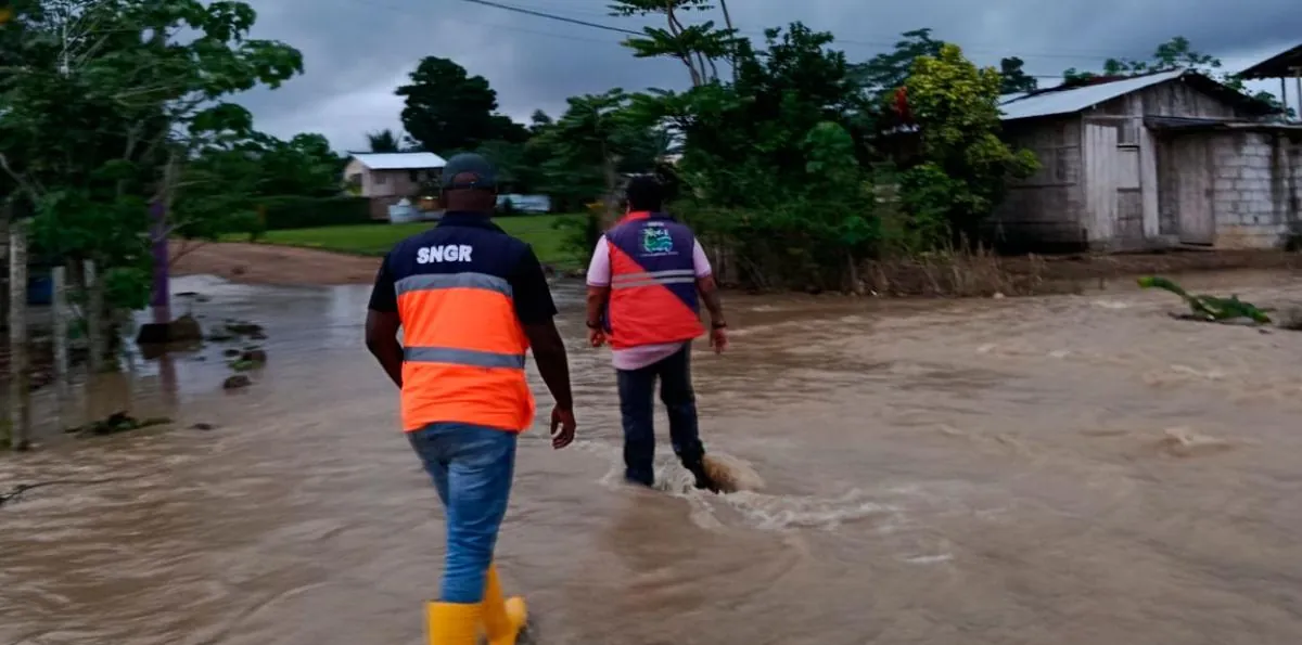 Siete ríos registran incremento de caudal mientras se esperan intensas lluvias en cinco provincias de Ecuador