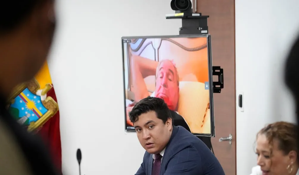 María Rosa Pulley interpone ‘habeas corpus’ para evitar la aprehensión de su esposo, Abdalá Bucaram