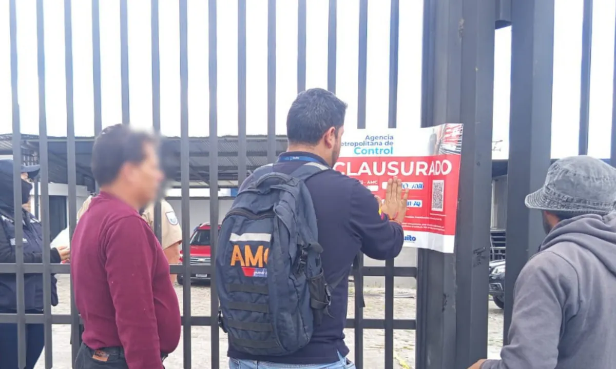 Así operaba concesionaria clausurada por supuestas estafas en Quito