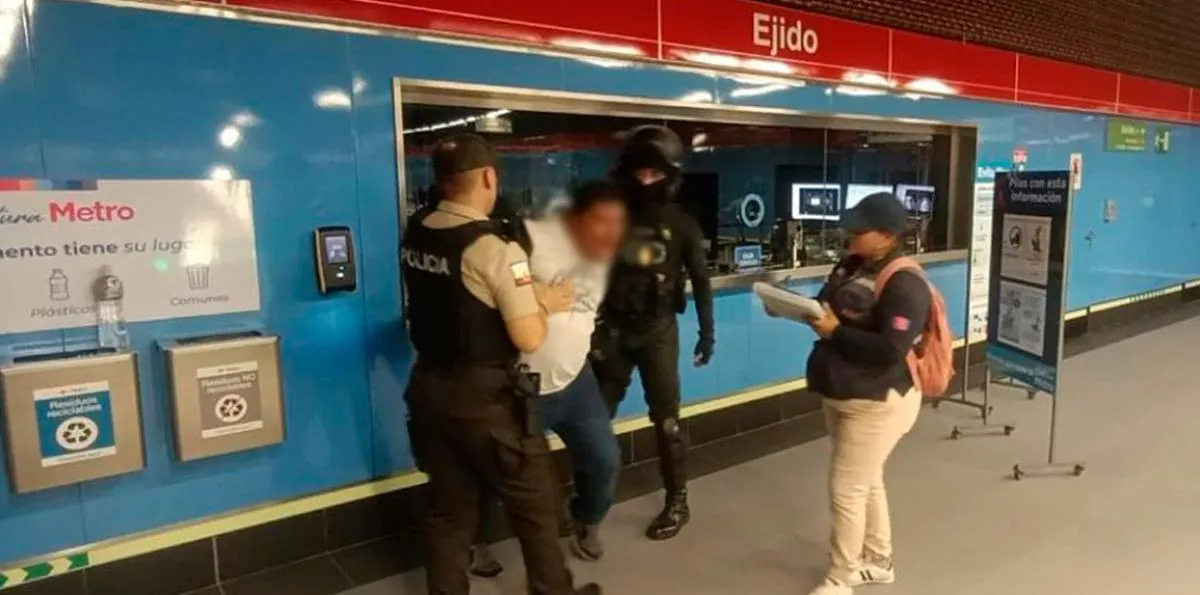 La multa le saldrá más cara que el pasaje: video muestra aprehensión de ciudadano que ingresó al Metro de Quito sin pagar