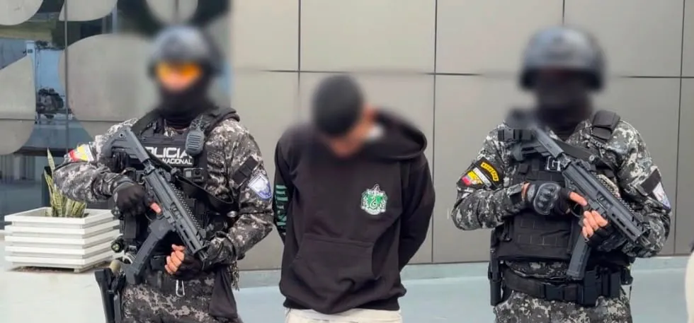 Capturan a alias ‘Reinaldo’, presunto integrante de Los Lobos y vinculado a hechos violentos en Quito