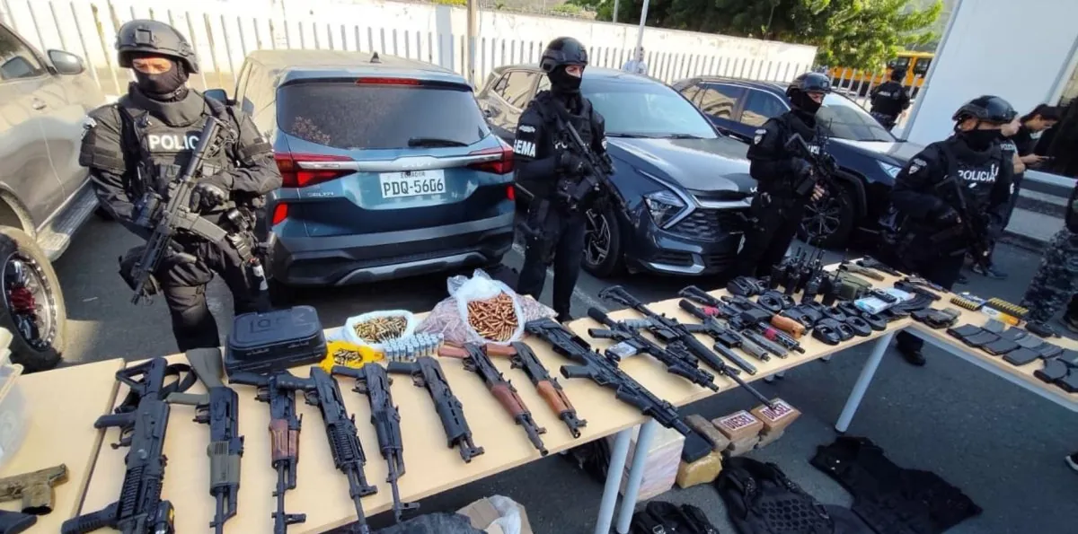 Así operaba la red de Los Lobos que traficaba droga en avionetas hacia México