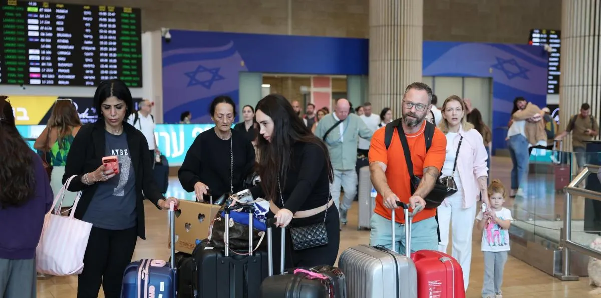 Emiratos Árabes investiga si incidente en avión de Flydubai tuvo motivaciones terroristas