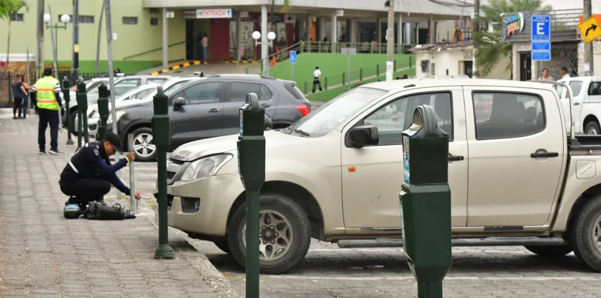 Nueva ordenanza permitirá instalar parquímetros en cualquier sector de Guayaquil