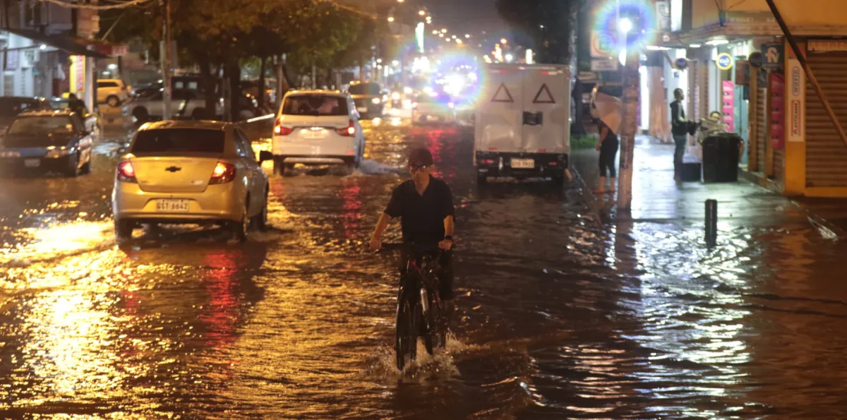 Inamhi advierte lluvias y tormentas en Ecuador del 15 al 18 de octubre