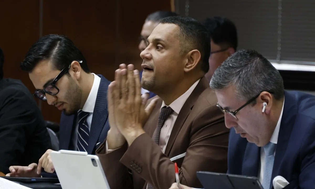 Vicko Villacís, alcalde de Esmeraldas, continuará en prisión preventiva