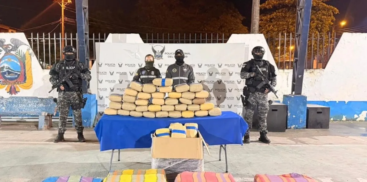 Esmeraldas: Policía encuentra cargamento de marihuana valorado en $146.000