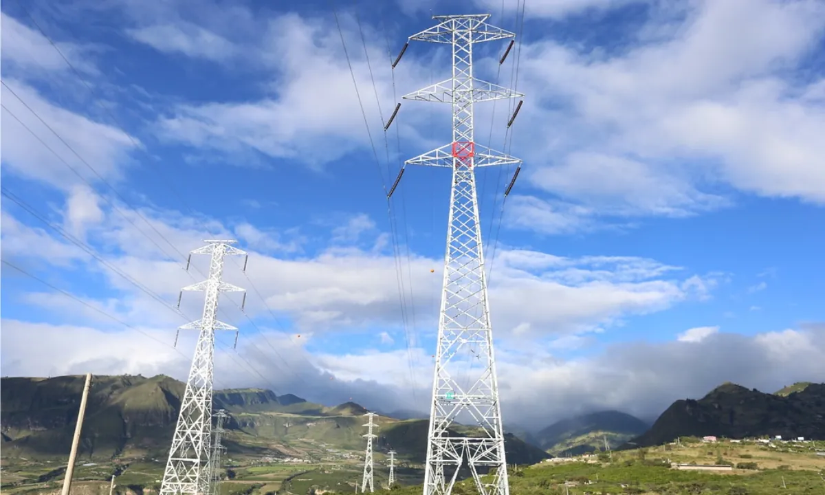 Colombia reanuda la exportación de energía a Ecuador para reforzar su sistema eléctrico
