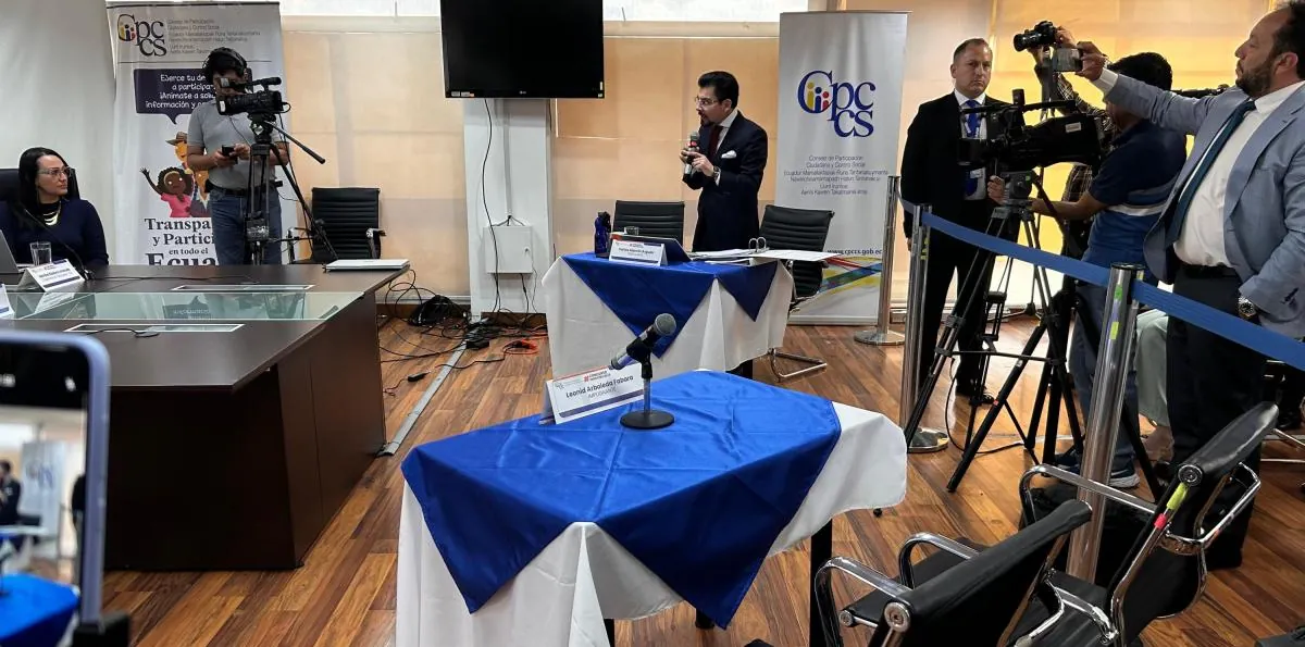 Concurso de Fiscal del Estado: impugnante de Carlos Alarcón no se presenta a audiencia y la causa es archivada