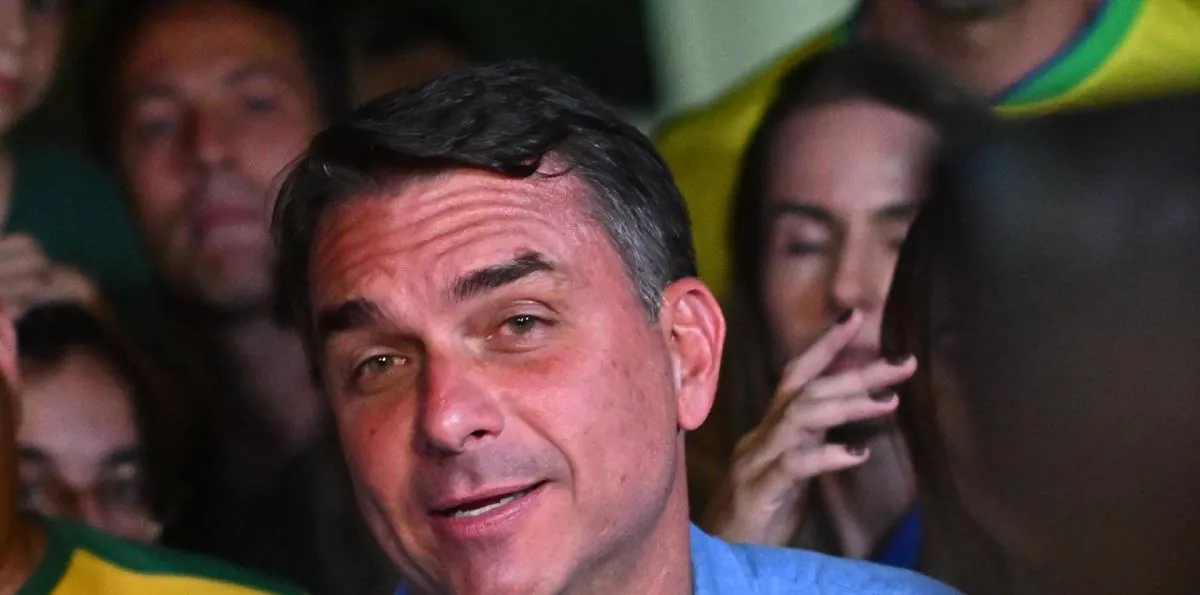 Cómo Flávio Bolsonaro superó a Lula en la primera vuelta de las elecciones en Brasil