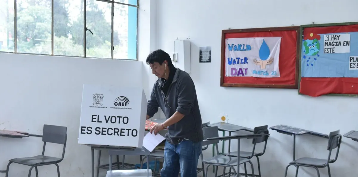 Elecciones 2026: más del 60% de ecuatorianos aún no decide su voto y el escenario sigue abierto
