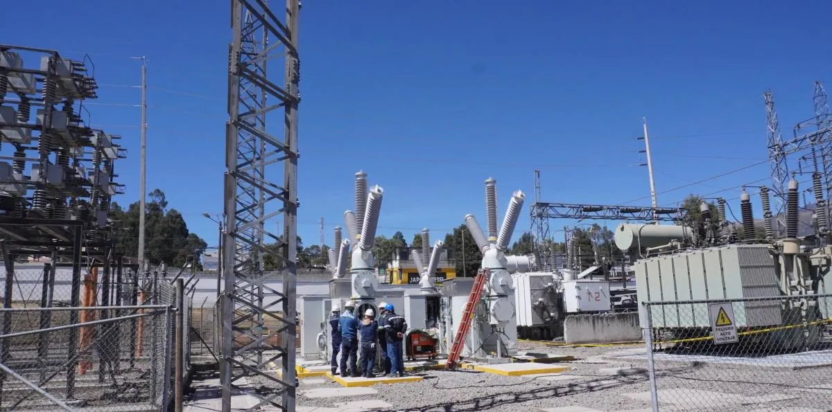 Industrias AV1 y AV2 de Ecuador tendrán nueva tarifa eléctrica desde el 1 de octubre, confirma el ministro de Energía
