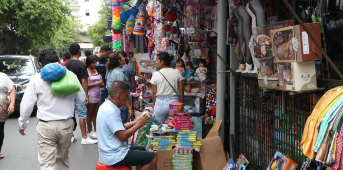 El adelanto del décimo tercer sueldo coincidirá con el repunte de las promociones comerciales