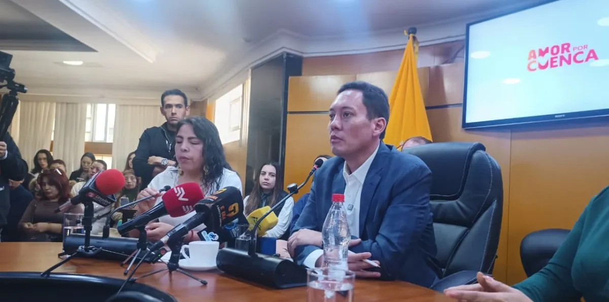 El alcalde de Cuenca, Cristian Zamora, le respondió a José Julio Neira