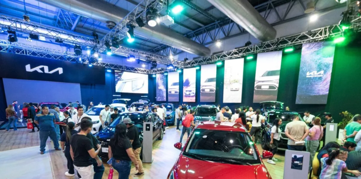La venta de vehículos electrificados se duplica en Ecuador