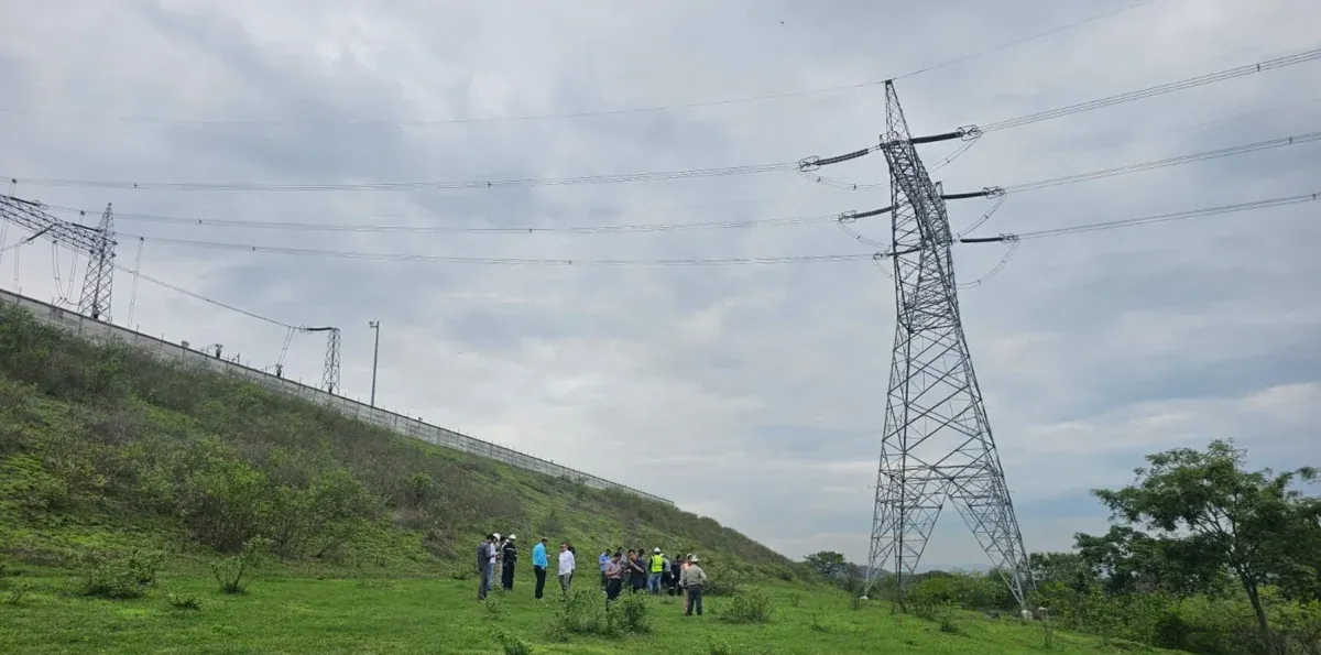 Ecuador avanza con la nueva interconexión eléctrica con Perú: ¿qué falta para que opere?