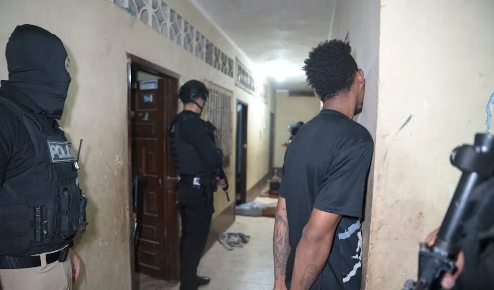 Ministerio del Interior contabilizó 61 aprehendidos en primera jornada de toque de queda en cuatro provincias del país