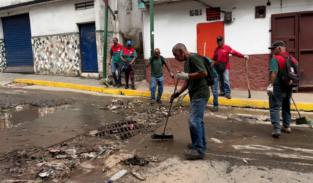 Dos ondas tropicales impulsarán lluvias en Venezuela